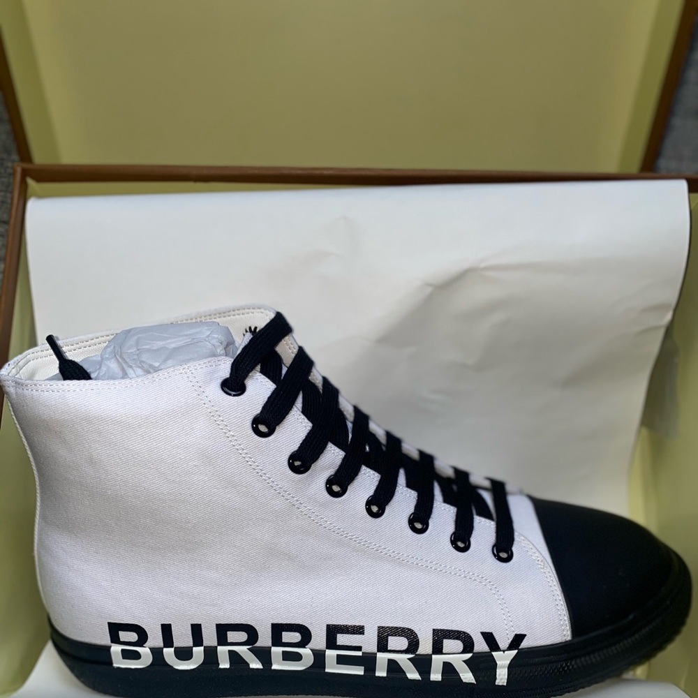 Larkhall High top Burberry Canvas Sneakers 44